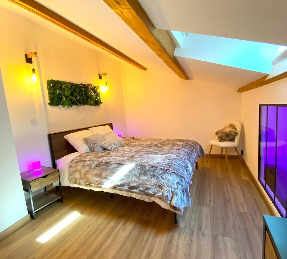 Appart Mezzanine, Centre-Ville Istres France