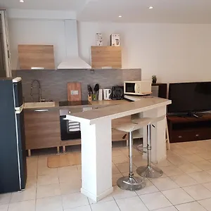  Appartement Joli T2 En Centre-ville équipé + Barbecue